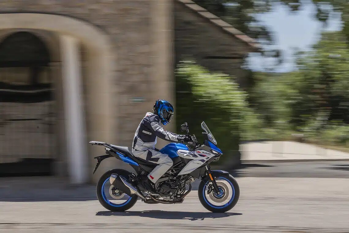 Photo Suzuki Suzuki SV-7GX, bientôt à la location à Grenoble